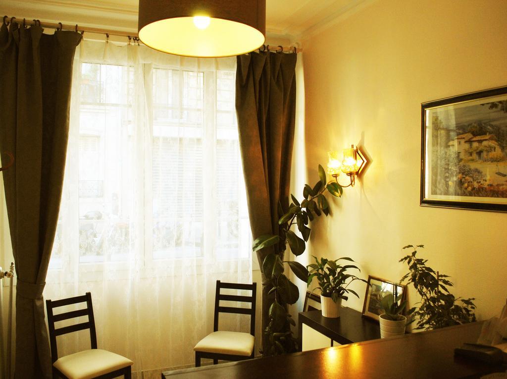 Hotel Avenir Jonquiere *